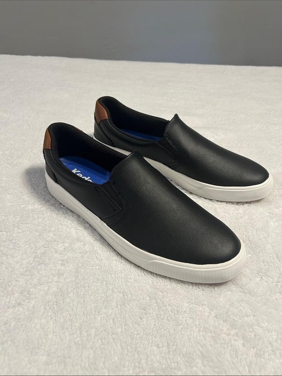 Keds Shoes - Keds woman Black Slip-On Leather Loafers with Brown Heel Accent. Size 7.5 M